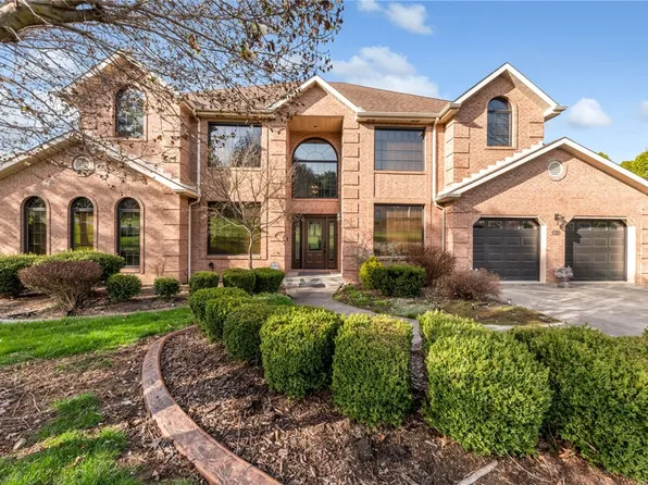 173 Evergreen Trl, Beaver Falls, PA 15010