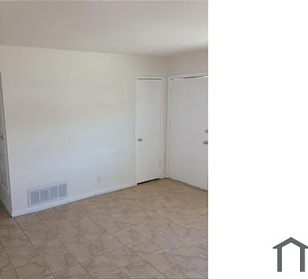 3 bed, 1000 sqft, $2,300 — Photo 3