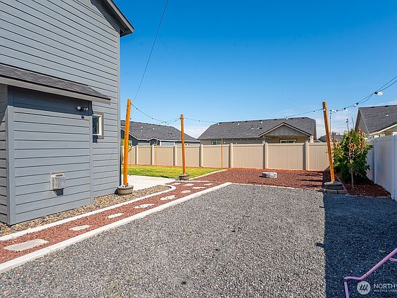 3rd image of 4211 W Heaverlo Drive