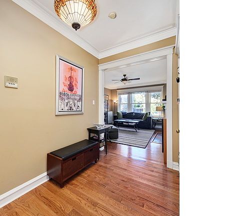 4th image of 1351 W Sunnyside Ave #1