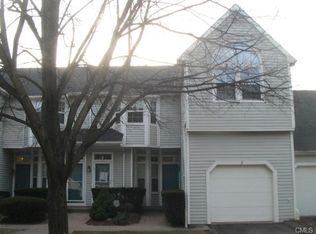 12 Rivendell Dr, Shelton, CT 06484