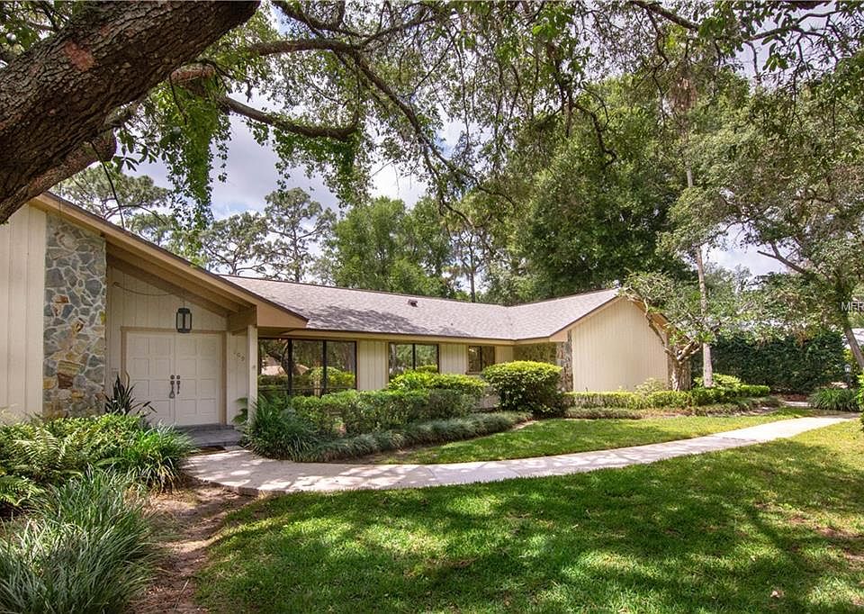 1st image of 109 Cove Lake Dr