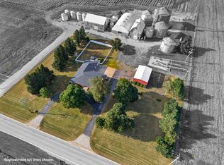 1347 N 33rd Rd, Ottawa, IL 61350