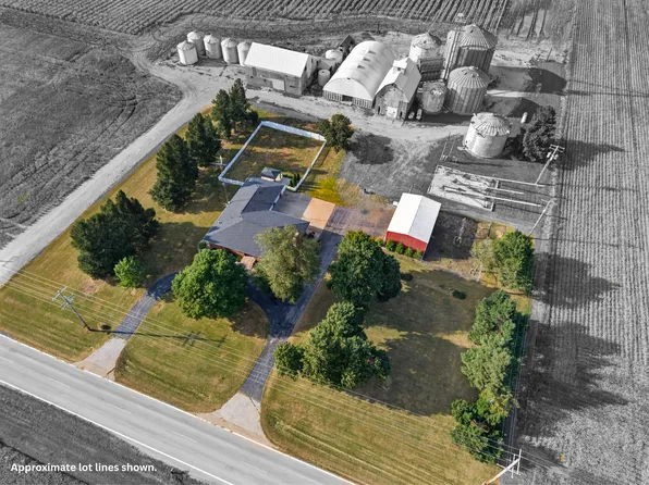 1347 N 33rd Rd, Ottawa, IL 61350