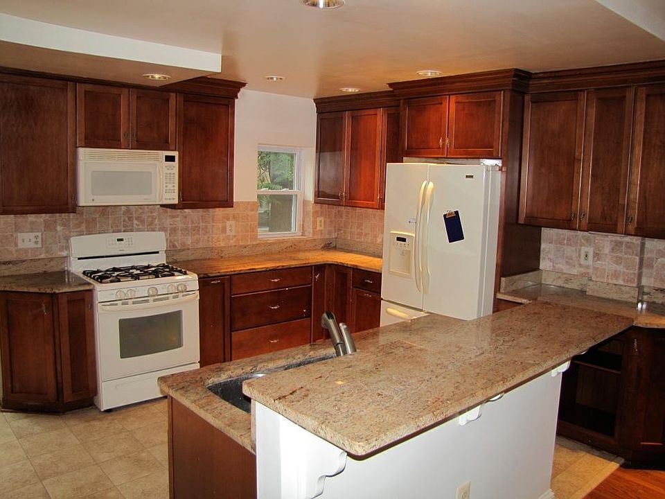 Kitchen again