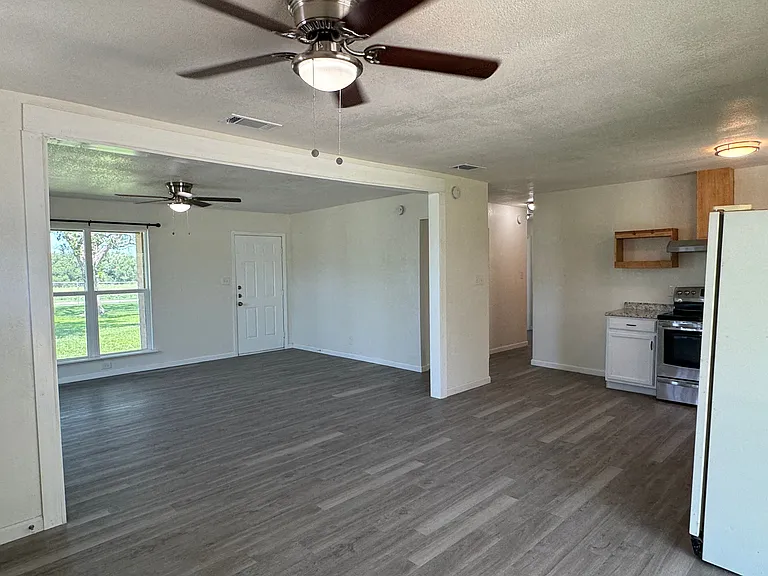 74 McCoy Ln — Photo 4