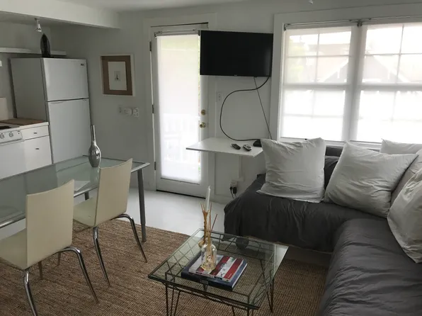 2351 Boylston Ave E Unit C, Seattle, WA 98102