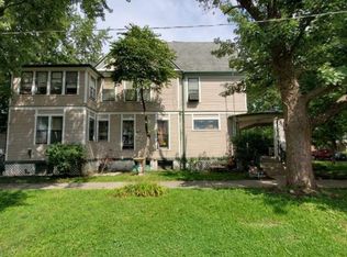 1020 Wabash Ave APT 4, Mattoon, IL 61938