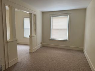 34 Crescent St #6, Waltham, MA 02453