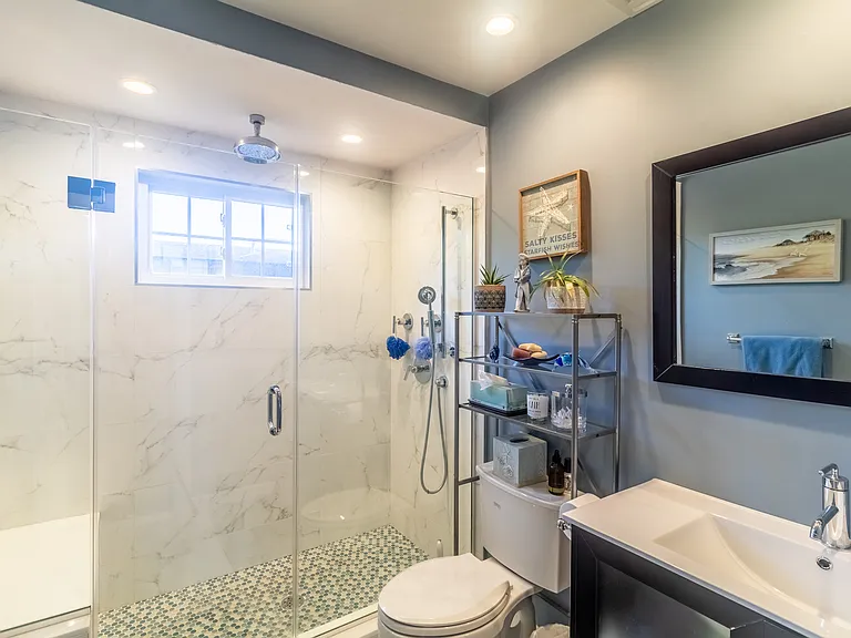 10 Juniper Ln — Photo 11