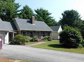 2nd image of 23 Fayview Ln