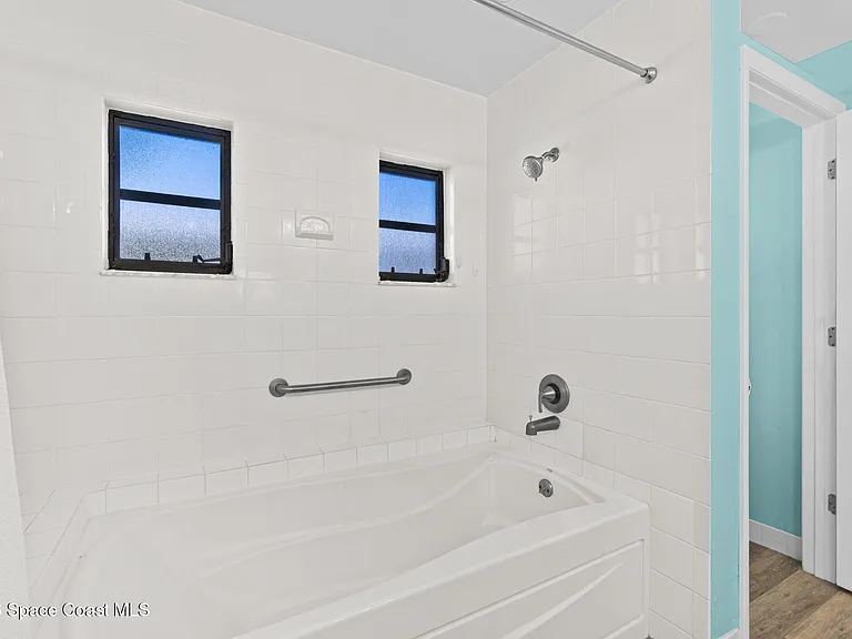 401 Milford Point Dr — Photo 22