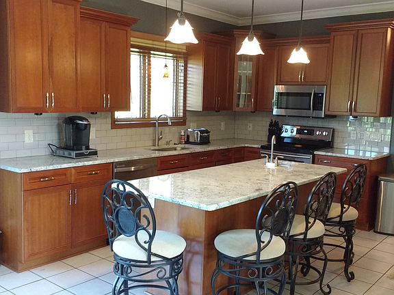 5th image of 1141 Canyon Creek Ct SW