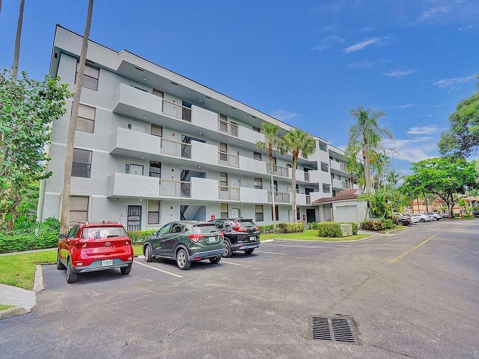 1st image of 4133 Carambola Circle #305