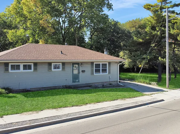 731 1st Ave, Ottawa, IL 61350