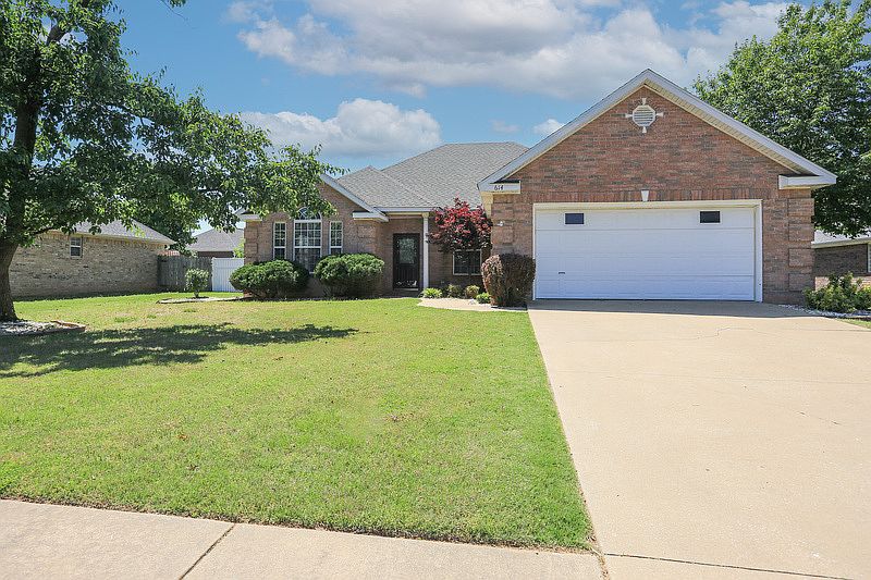 1st image of 614 Leisure Ln