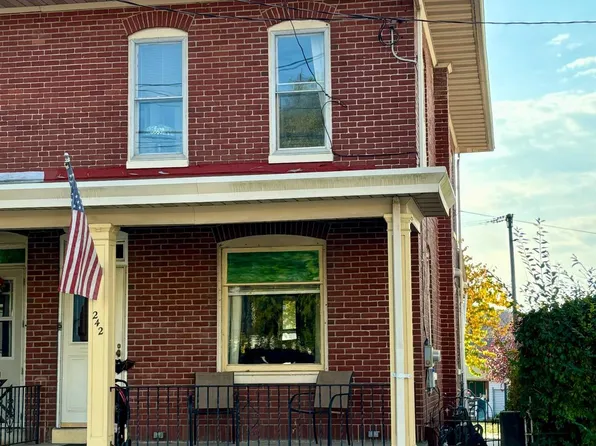242 S 3rd St, Hamburg, PA 19526