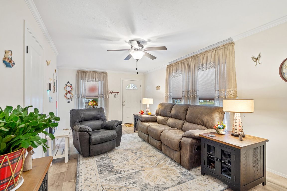 next background image