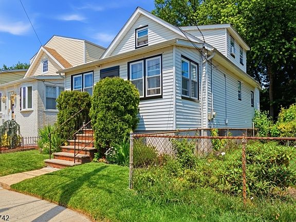 4th image of 16 Creston Ave