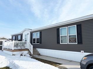8611 Fallow Dr, Zeeland, MI