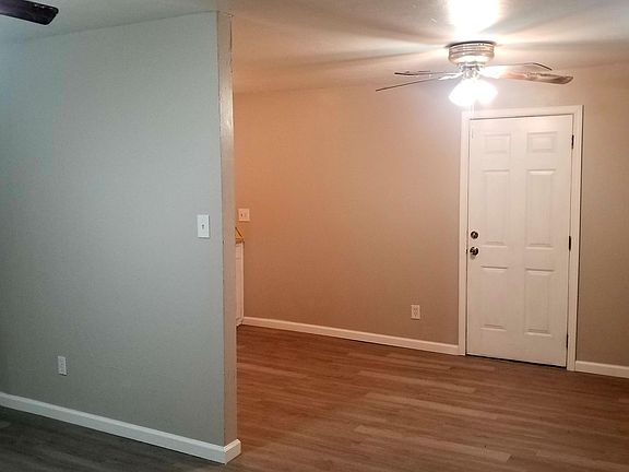 3rd image of 9200 NE 50th St