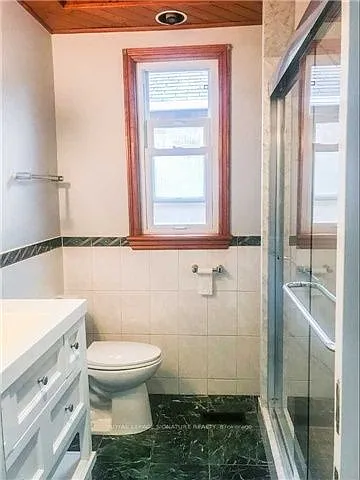 318 Woodmount Ave — Photo 10