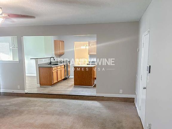 5th image of 6522 Dekeon Dr