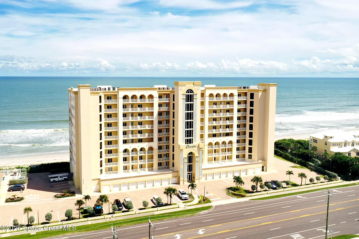 Building Photo - 1045 Highway A1A #304