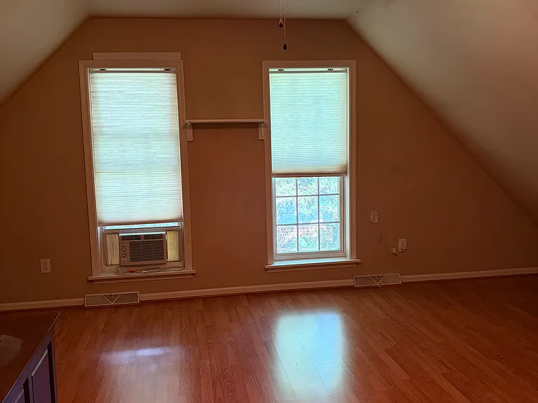 bonus room / office (off Master bedroom)