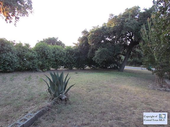 3rd image of 102 Oak Moss