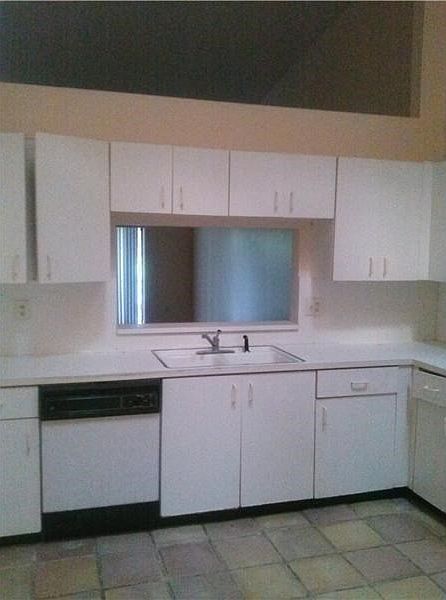 2nd image of 3170 La Mirage Dr