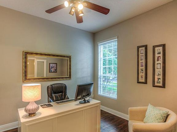 4th image of 15234 Kestrelrise Dr