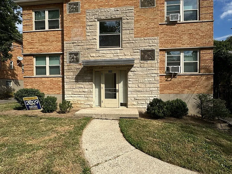 6086 Dryden Ave #2 — Photo 2