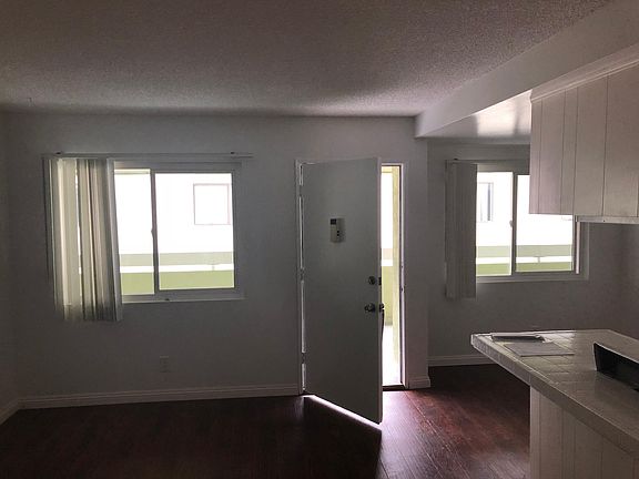 2nd image of 15229 S Raymond Ave APT K