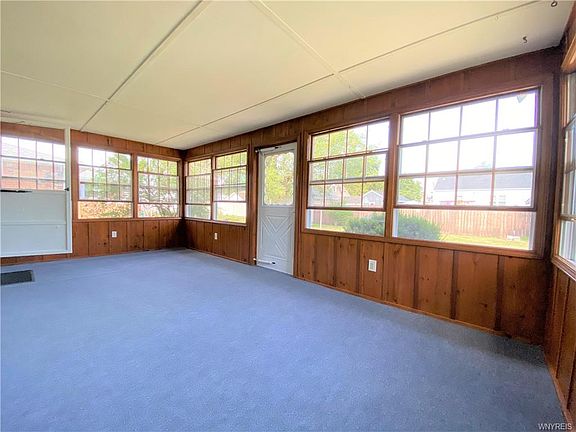 5th image of 230 11th Ave