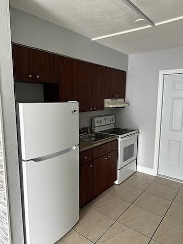 2nd image of 6226 Miramar Pkwy #5