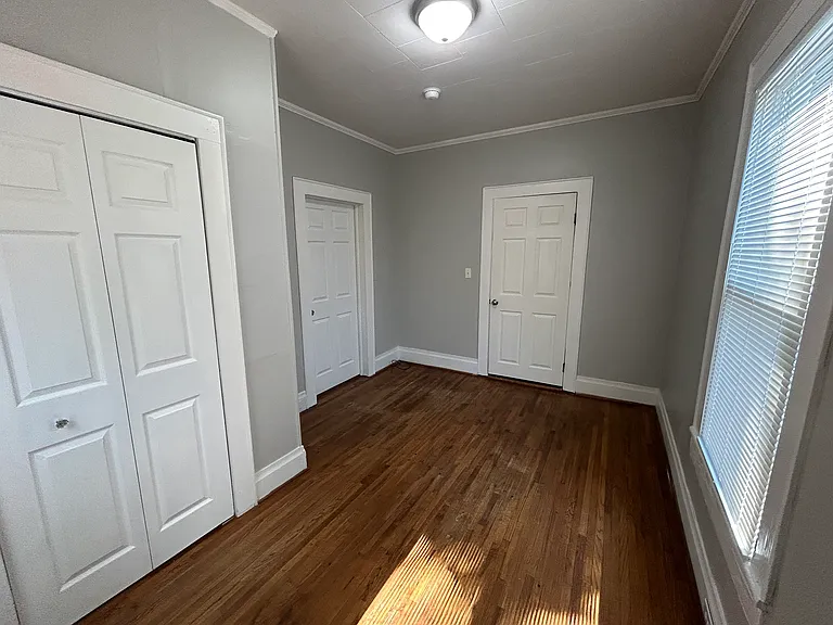 73 Douglas Ave NW — Photo 27