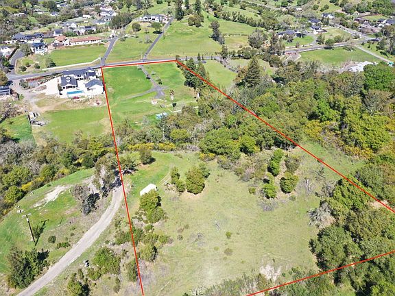 3rd image of 1360 NE Riebli Road