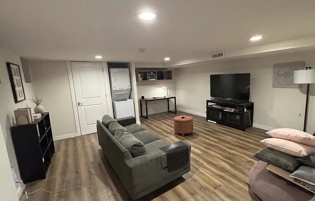 2 bed, 1000 sqft, $2,350 — Photo 3