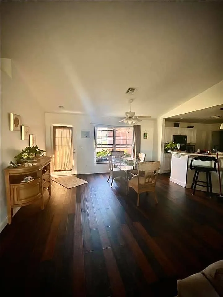 3 bed, 1408 sqft, $1,599 — Photo 4
