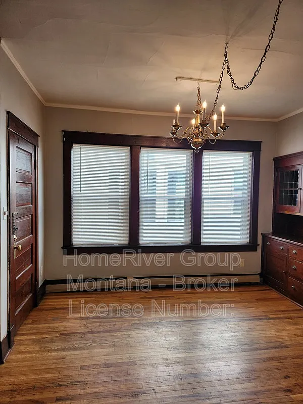 3 bed, 1.0 bath, 1300 sqft, $1,795 — Photo 4