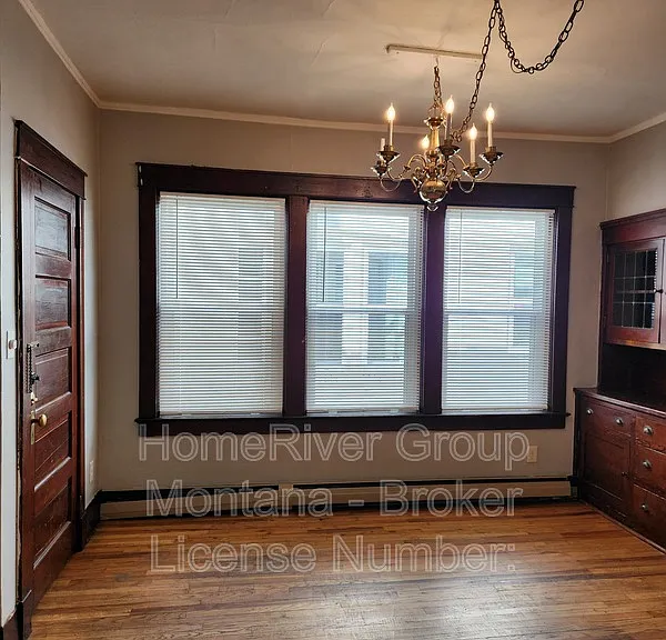 546 S 3rd St W — Photo 4