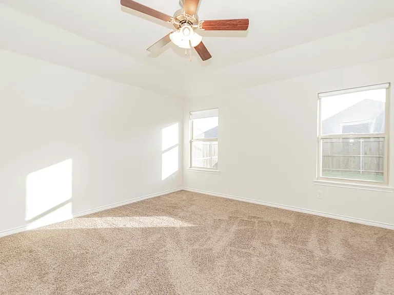3137 Honeycomb Way — Photo 12