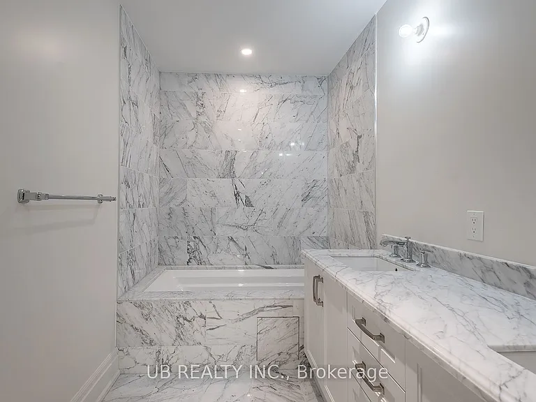 1451 Wellington St W #405 — Photo 16