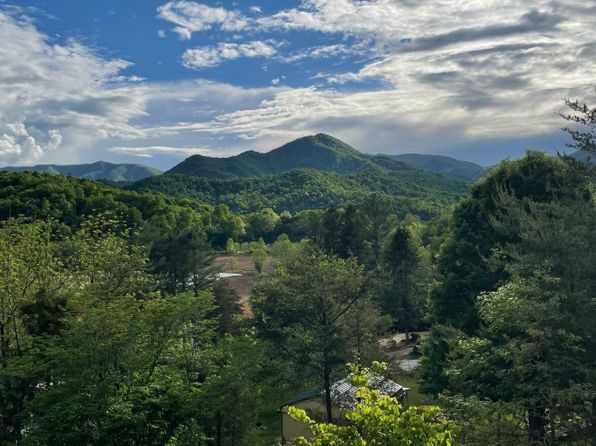 111 Laurel Dr #2