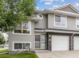 55 W Fairways Dr NW #144, Airdrie, AB T4B 2T5