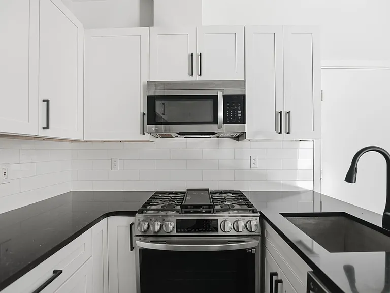 2301 Frankford Ave — Photo 21