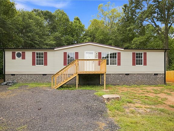 2nd image of 213 Old River Rd