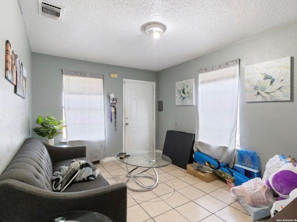 san-antonio-texas-169119936 picture