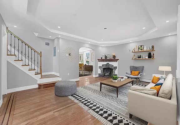 2nd image of 114-36 173rd St #A